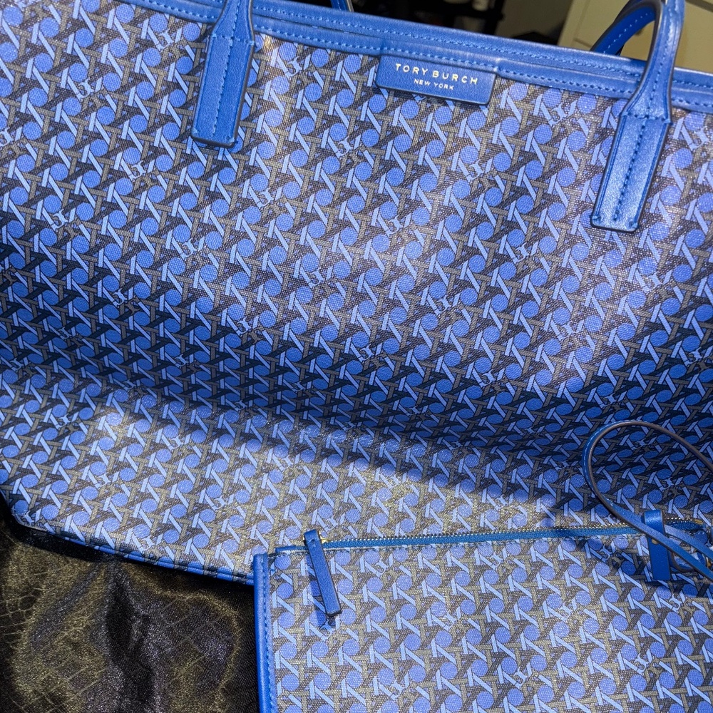 Tote bag , comes with wallet